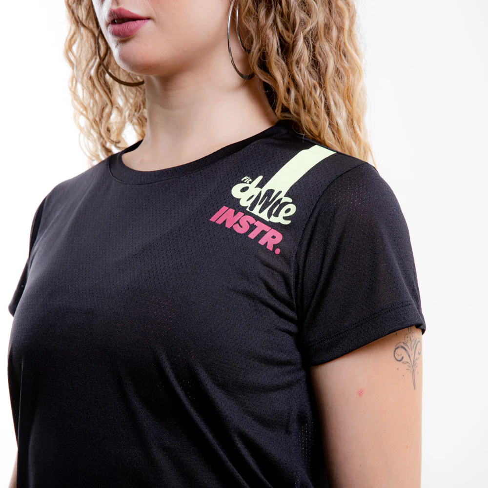 CAMISETA LISTRA FITDANCE INSTRUCTOR PRETO EST AMARELO - Image 4
