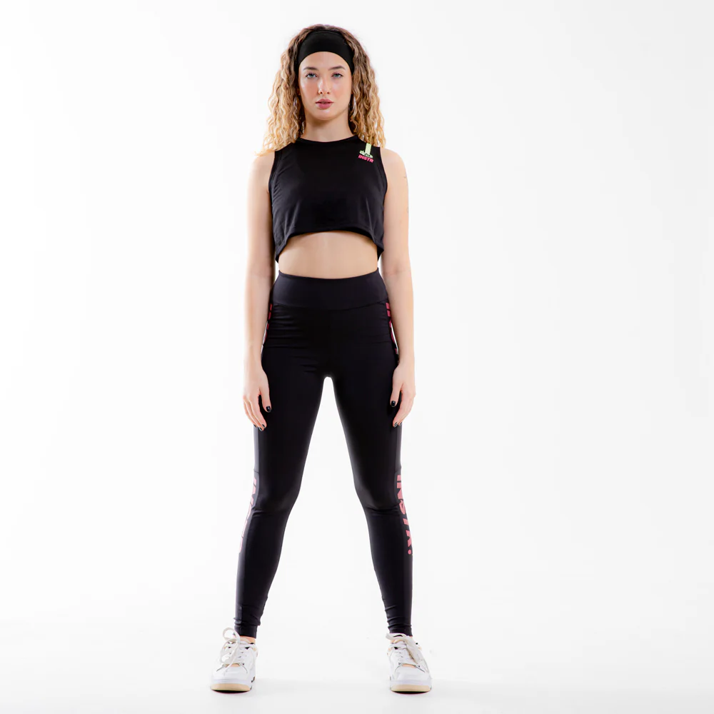 REGATA CROPPED FITDANCE INSTRUCTOR PRETO EST AMARELO - Image 5